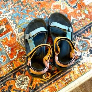 Teva HURRICANE XLT2